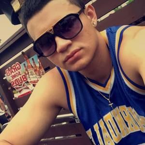 Meet your Posher, Julio